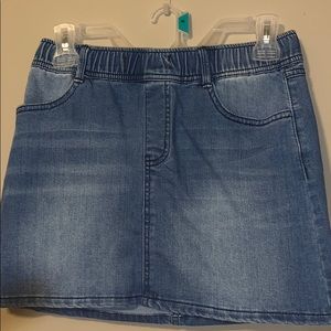 Pretty brand new skirt